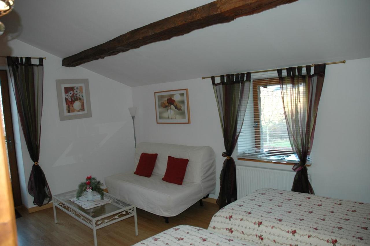 Chambres D'Hotes La Hulotte 69 Villecheneve Eksteriør bilde